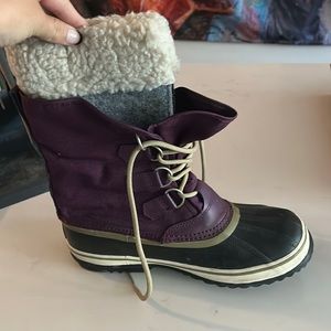 Sorel winter boots size 9, pretty good condition